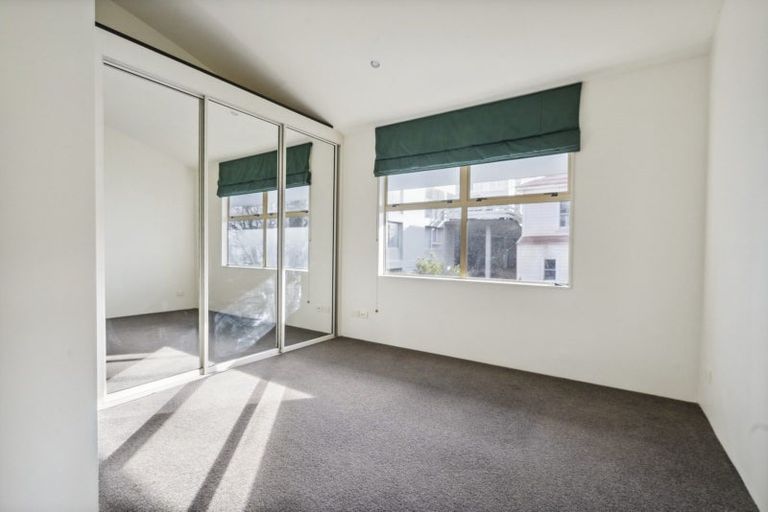 Photo of property in Sirocco Apartments, 811/8 Church Street, Wellington Central, Wellington, 6011