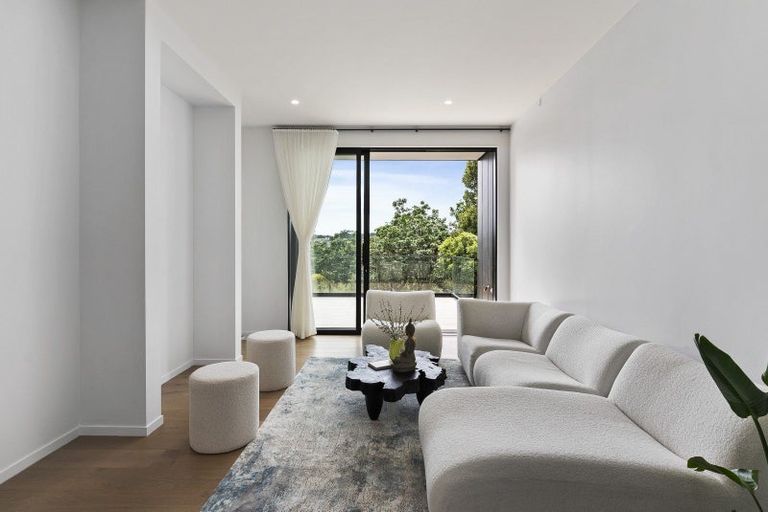 Photo of property in 326 Flat Bush School Road, Flat Bush, Auckland, 2019