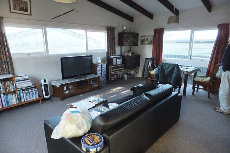 Photo of property in 8/23 Frederick Street, Waltham, Christchurch, 8011