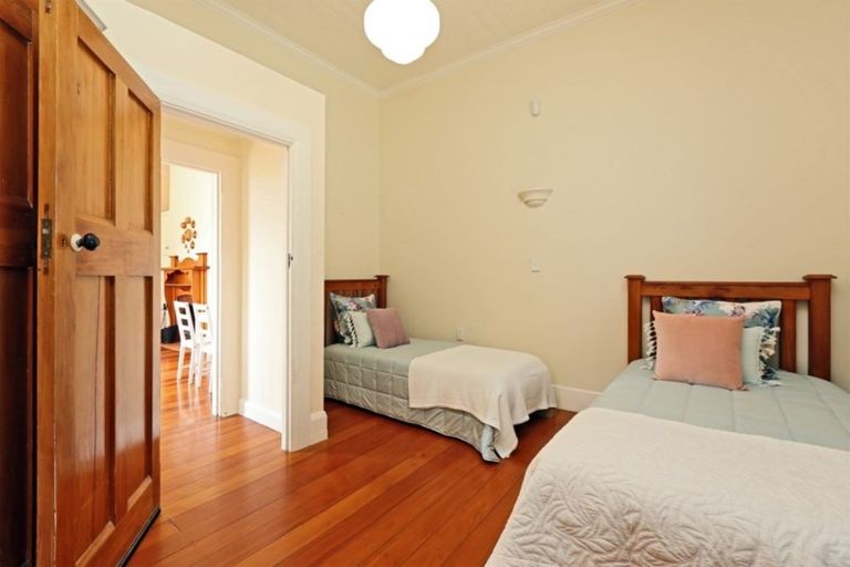 Photo of property in 20 Colenso Avenue, Hospital Hill, Napier, 4110