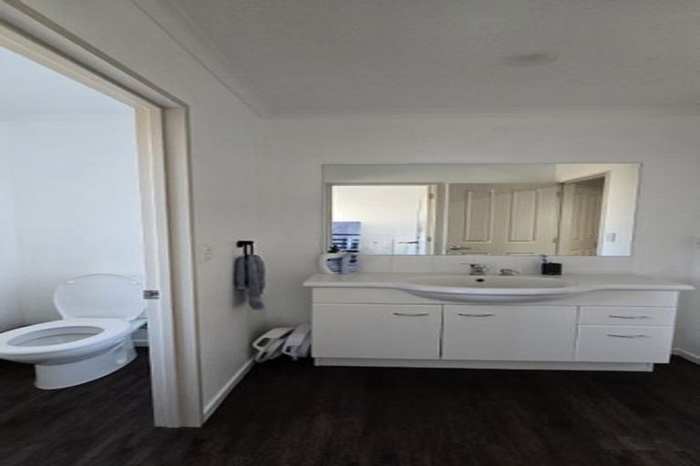 Photo of property in 1 Oaks Place, Te Aroha, 3320