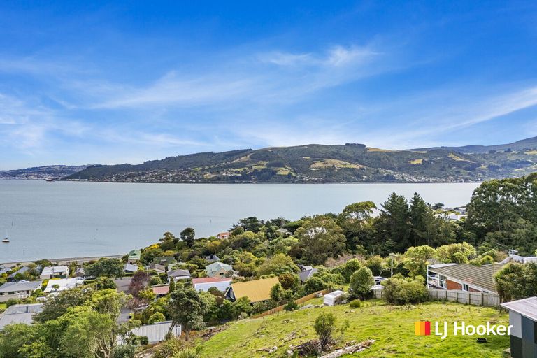 Photo of property in 51 Wharfdale Street, Macandrew Bay, Dunedin, 9014