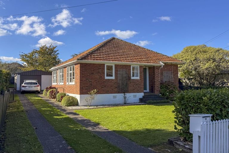 Photo of property in 26 Peakes Road, Saint Johns Hill, Whanganui, 4501