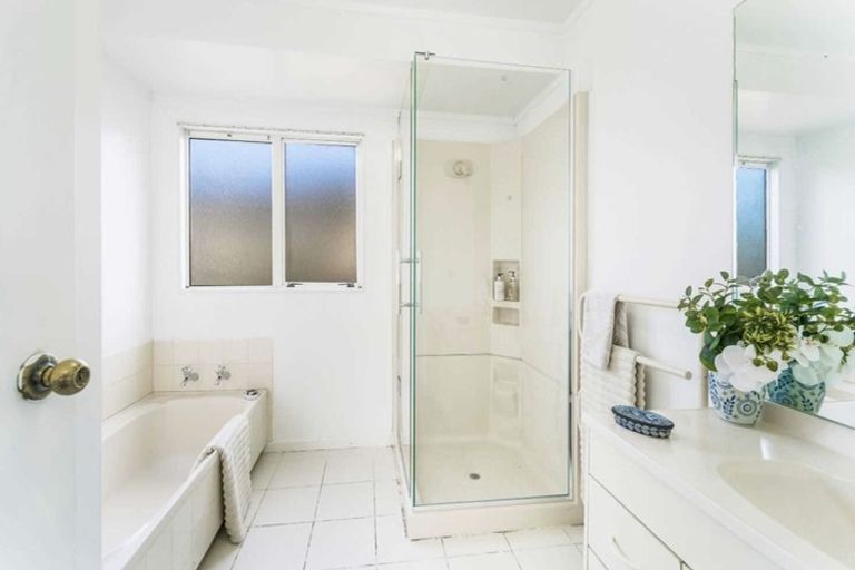 Photo of property in 67 Garton Drive, Massey, Auckland, 0614