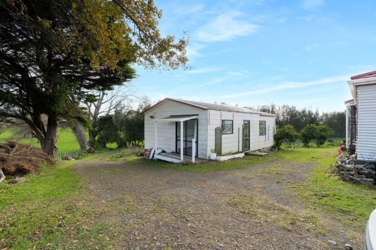 Photo of property in 101 Forest Lakes Road, Otaki, 5583