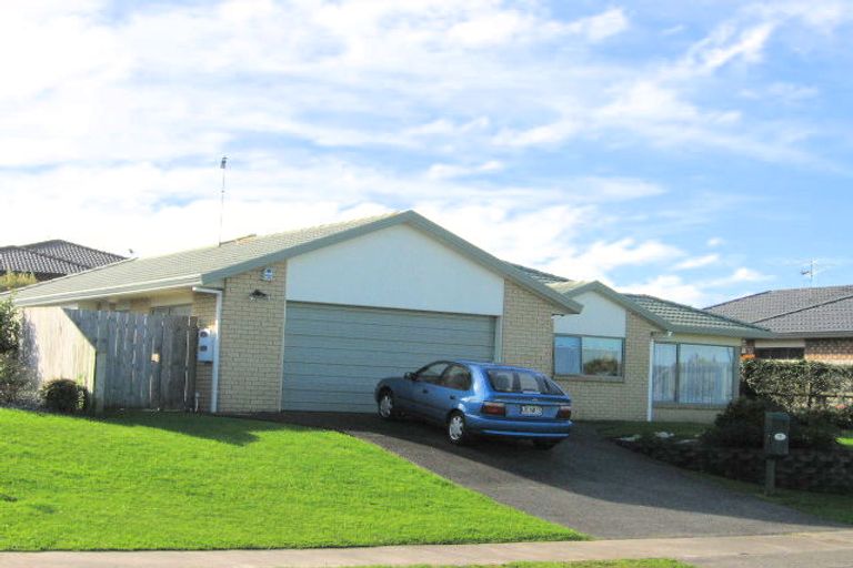 Photo of property in 69 Kath Hopper Drive, Orewa, 0931