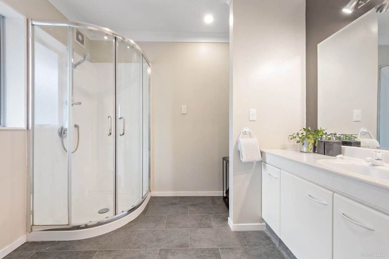 Photo of property in 10 Covina Place, Somerville, Auckland, 2014