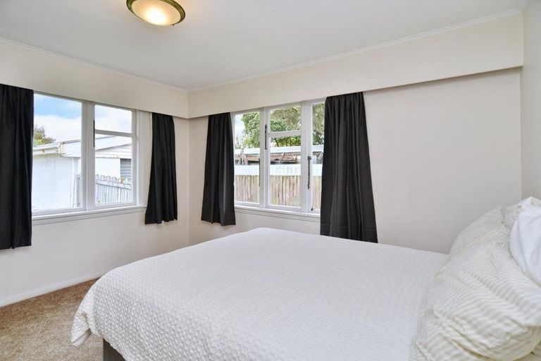 Photo of property in 37 Mackworth Street, Woolston, Christchurch, 8062