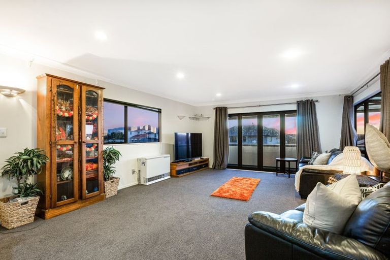 Photo of property in 125 Eskdale Road, Papakowhai, Porirua, 5024