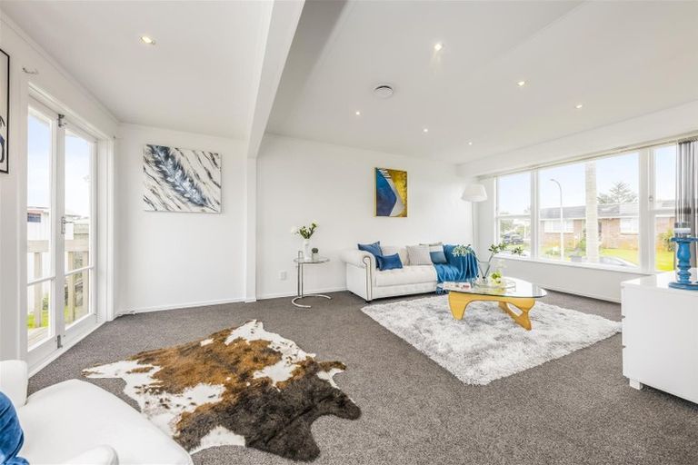 Photo of property in 62 Calthorp Close, Favona, Auckland, 2024