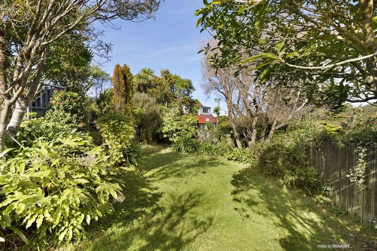 Photo of property in 184a Mitchell Street, Brooklyn, Wellington, 6021