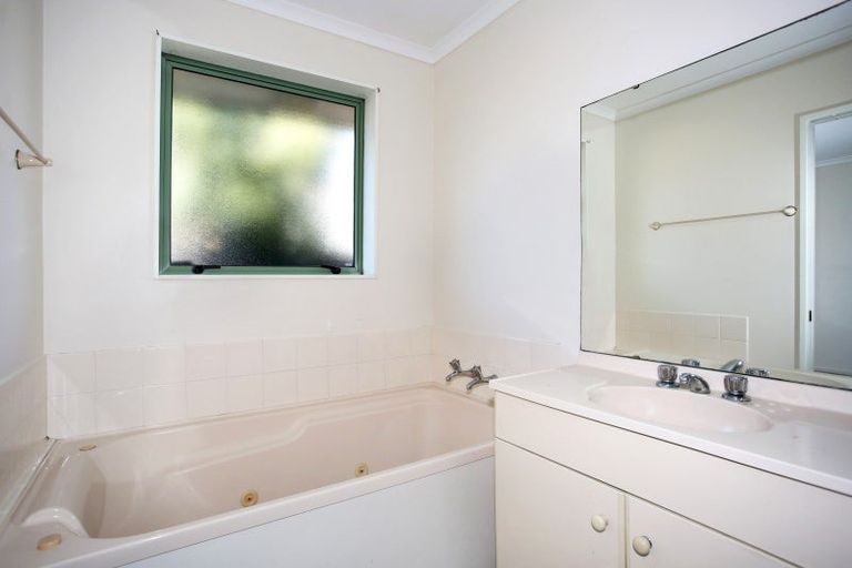 Photo of property in 34 Ridgeway Road, Pukekohe, 2120