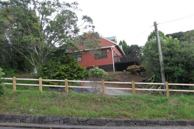 Photo of property in 31 Shetland Street, Glen Eden, Auckland, 0602