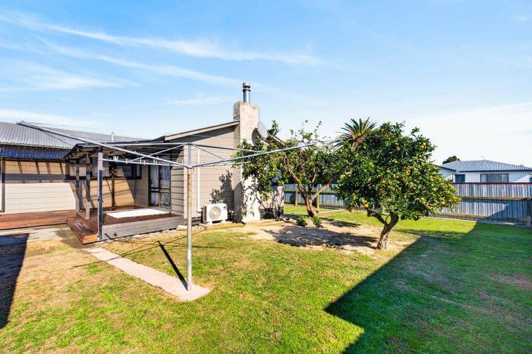 Photo of property in 32 Venables Avenue, Onekawa, Napier, 4110