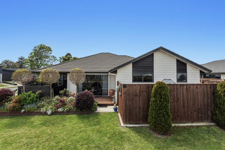 Photo of property in 2 Korimako Place, Coastlands, Whakatane, 3120