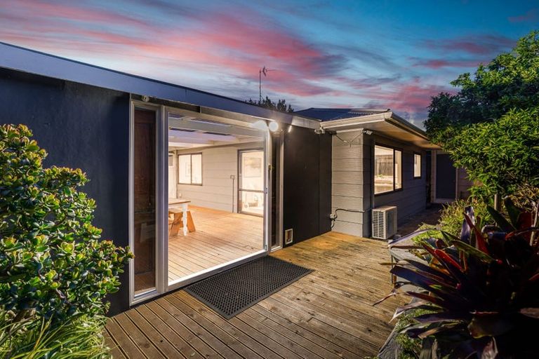 Photo of property in 2/26 Forest Hill Road, Henderson, Auckland, 0612