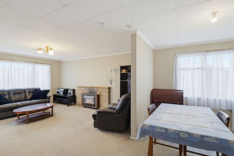 Photo of property in 90 Manuka Street, Castlecliff, Whanganui, 4501