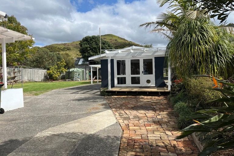 Photo of property in 1441 Clevedon Kawakawa Road, Kawakawa Bay, Papakura, 2585