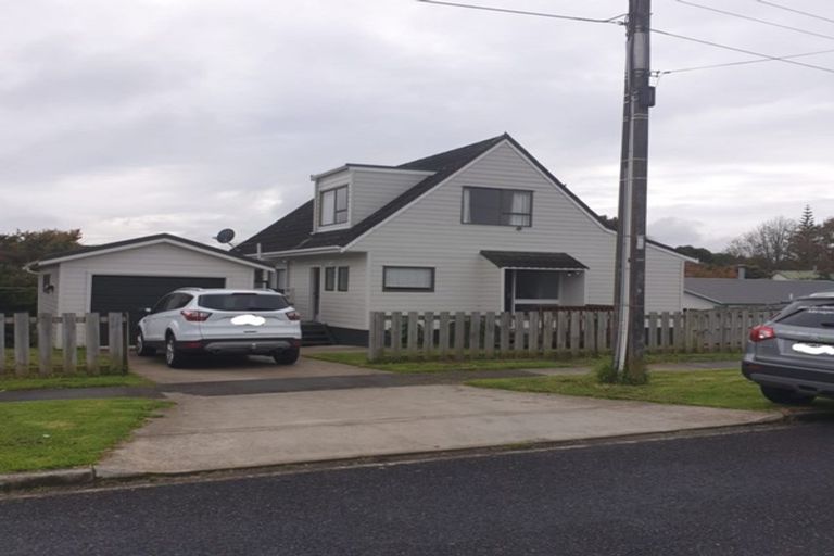 Photo of property in 32 Kaiwaka Road, Waiuku, 2123