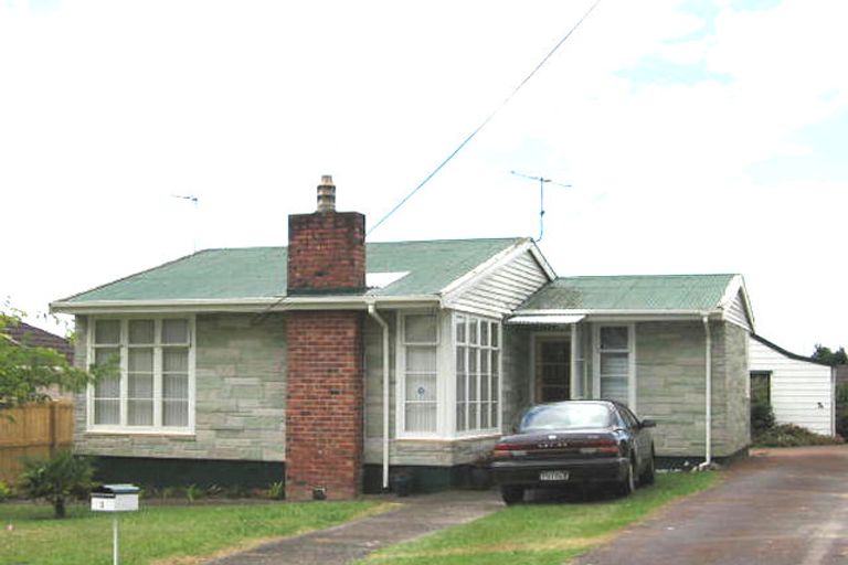 Photo of property in 2/3 Kaweka Street, New Lynn, Auckland, 0600