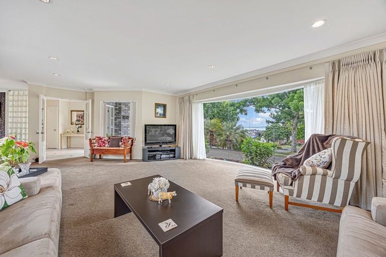 Photo of property in 15 Bluefin Way, West Harbour, Auckland, 0618