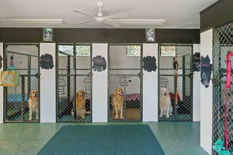 Photo of property in 121 Gear Road, Te Horo, Otaki, 5582