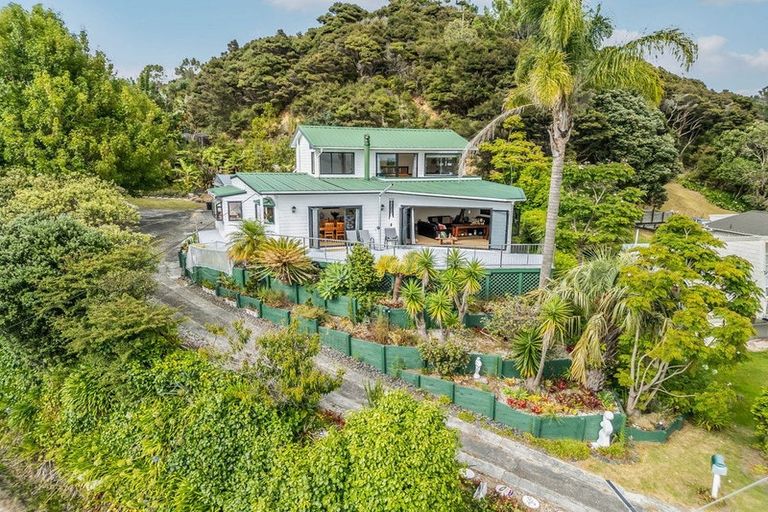 Photo of property in 632 Kellys Bay Road, Pouto, Te Kopuru, 0391