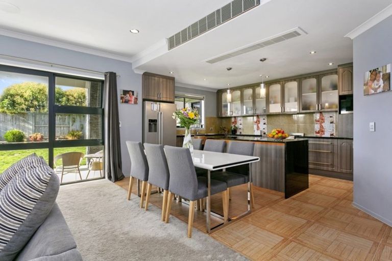 Photo of property in 14 Isobel Hodgson Drive, Cambridge, 3434