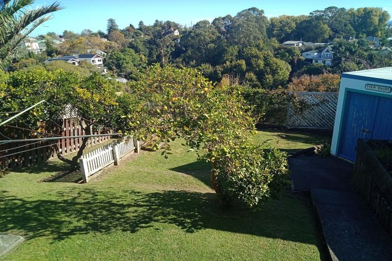 Photo of property in 18 Selwyn Road, Hospital Hill, Napier, 4110