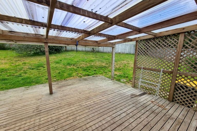 Photo of property in 5 Jarrah Place, Massey, Auckland, 0614