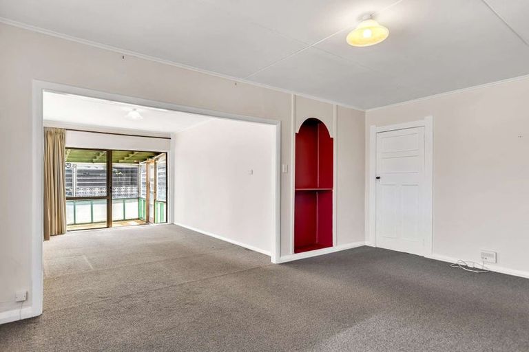 Photo of property in 32 Manuka Street, Castlecliff, Whanganui, 4501