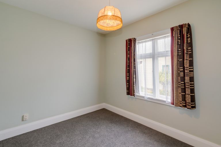 Photo of property in 135 Mackenzie Avenue, Woolston, Christchurch, 8023