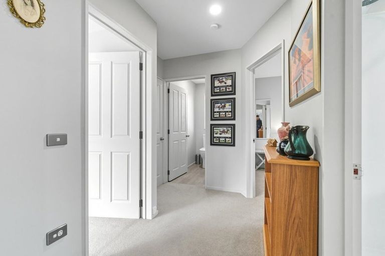 Photo of property in 1/5 Jadewynn Place, Halswell, Christchurch, 8025