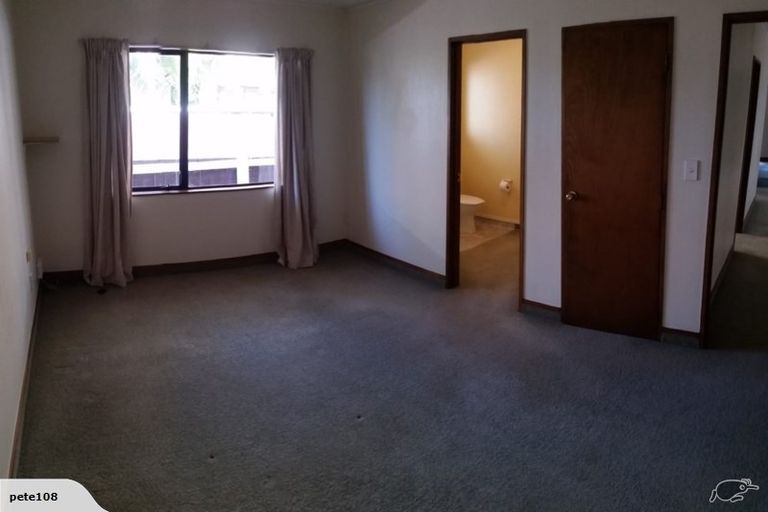 Photo of property in 29 Lowther Place, Taradale, Napier, 4112