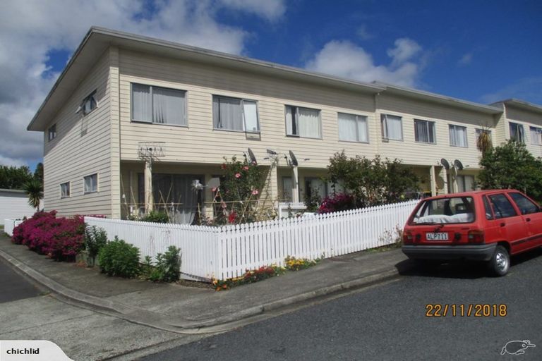 Photo of property in 11/3 Hulme Place, Henderson, Auckland, 0612