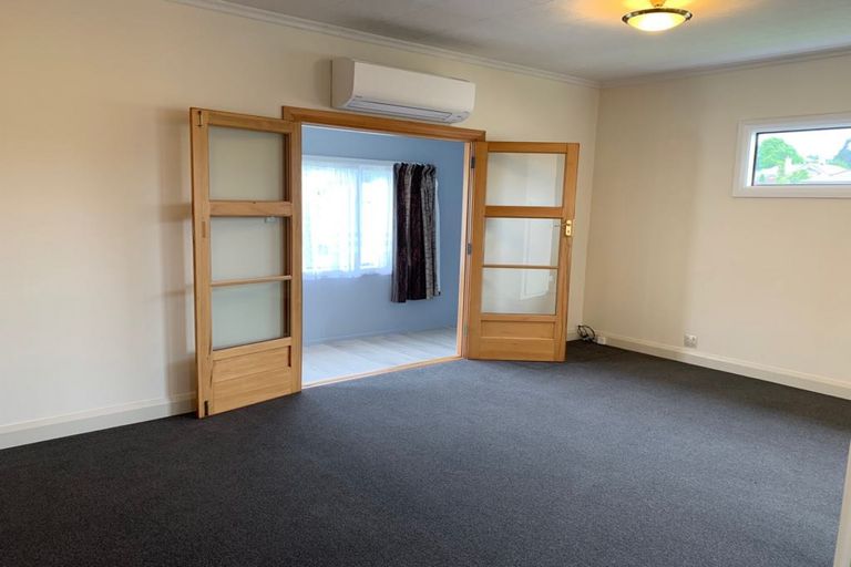 Photo of property in 7 Athol Place, Ravensbourne, Dunedin, 9022