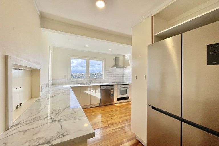 Photo of property in 14 Terawhiti Terrace, Karori, Wellington, 6012