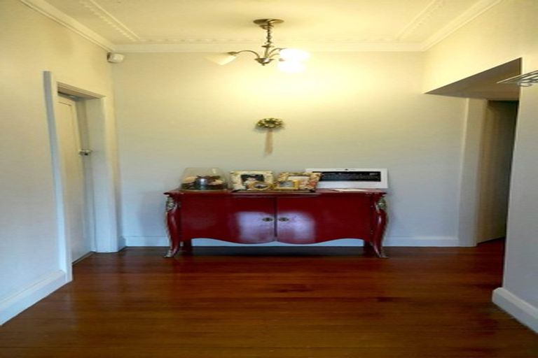 Photo of property in 35 Memorial Avenue, Ilam, Christchurch, 8053