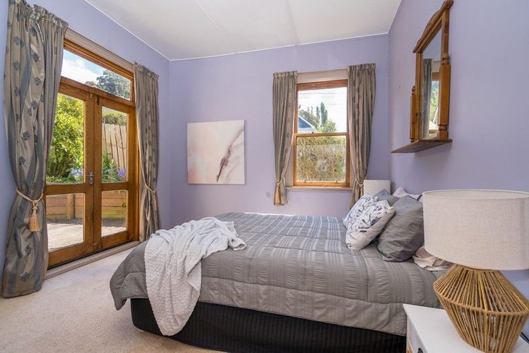 Photo of property in 128 Glen Road, The Glen, Dunedin, 9011