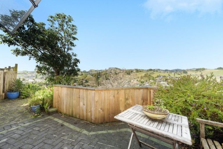 Photo of property in 71 Osprey Drive, Welcome Bay, Tauranga, 3112