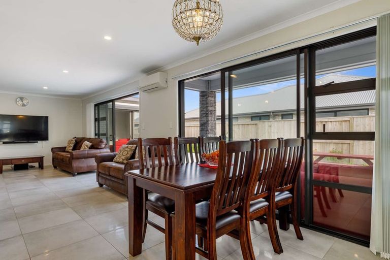 Photo of property in 18 Monilia Way, Papamoa Beach, Papamoa, 3118