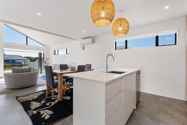 Photo of property in 9 Wheriko Avenue, Glenbrook, 2681