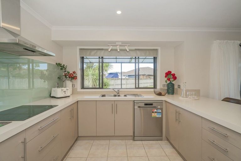 Photo of property in 11 Heritage Close, Whitianga, 3510