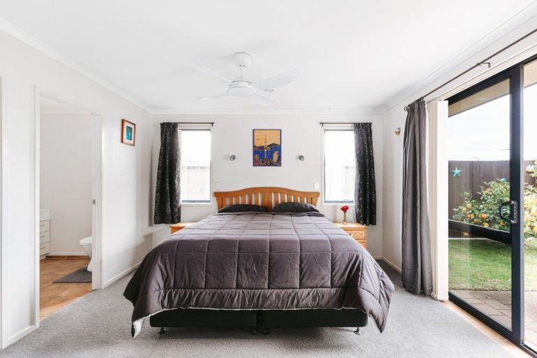 Photo of property in 7 Beachmere Place, Papamoa Beach, Papamoa, 3118