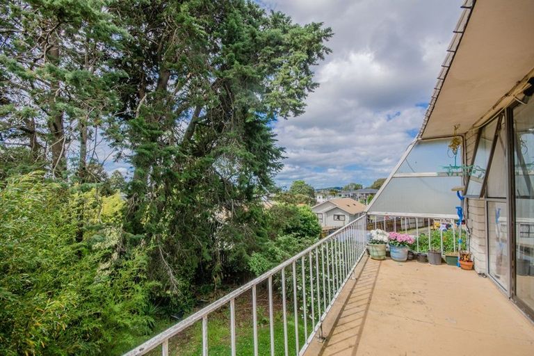 Photo of property in 4/28 Copley Street, New Lynn, Auckland, 0600