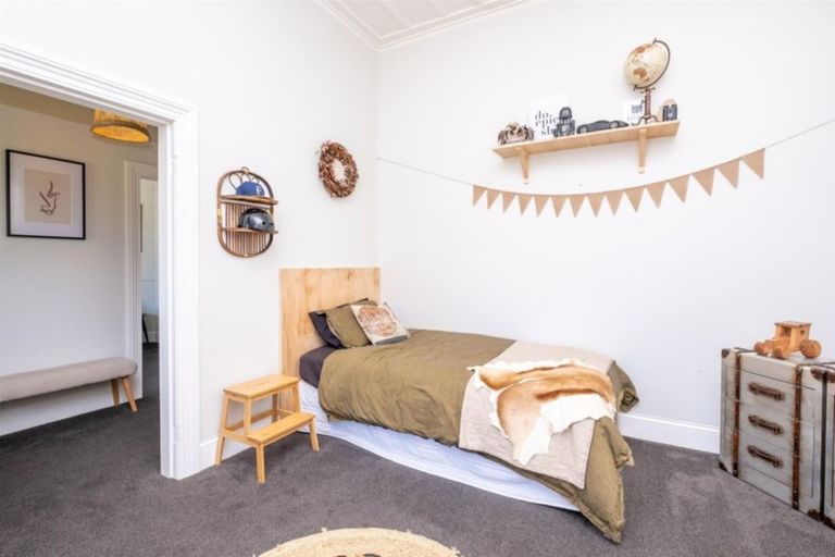 Photo of property in 194 South Road, Hawera, 4610