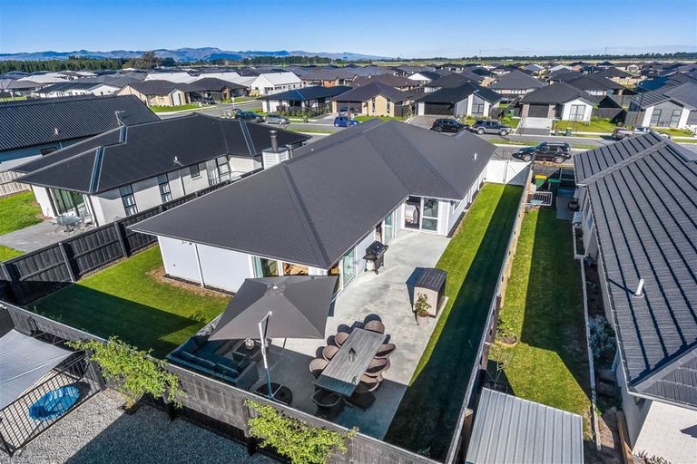 Photo of property in 15 Northmoor Boulevard, Rolleston, 7615