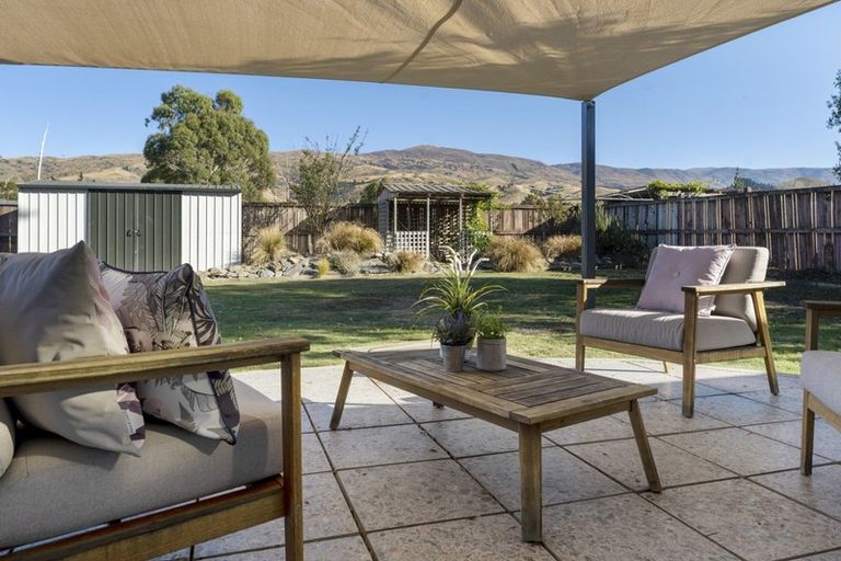 Photo of property in 76 Waenga Drive, Cromwell, 9310