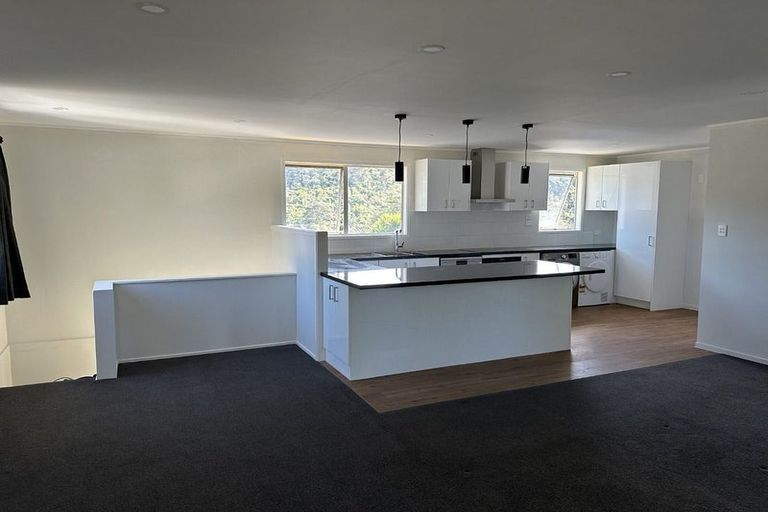 Photo of property in 75 Bayview Road, Bayview, Auckland, 0629