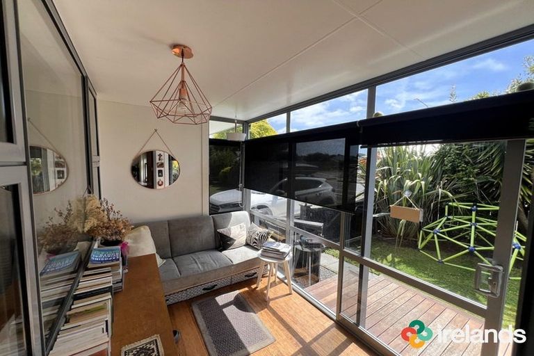 Photo of property in 1/145 Wilsons Road, Saint Martins, Christchurch, 8022